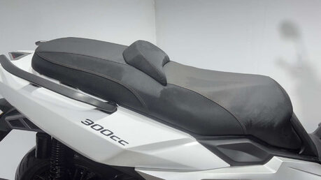 Lexmoto Pegasus 300 2024 1K GREAT CONDITION 300CC 26BHP MAXI SCOOTER 30