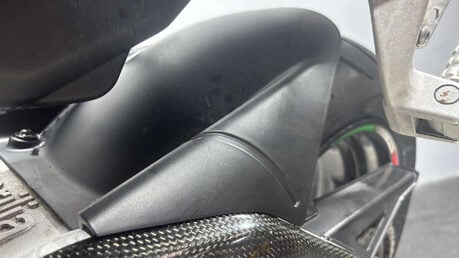 Aprilia Tuono 1000 V4 R 2013 ONLY 10K LOADS OF EXTRAS JUST SERVICED 1000CC V4 34