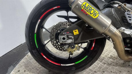 Aprilia Tuono 1000 V4 R 2013 ONLY 10K LOADS OF EXTRAS JUST SERVICED 1000CC V4 19