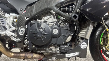 Aprilia Tuono 1000 V4 R 2013 ONLY 10K LOADS OF EXTRAS JUST SERVICED 1000CC V4 23