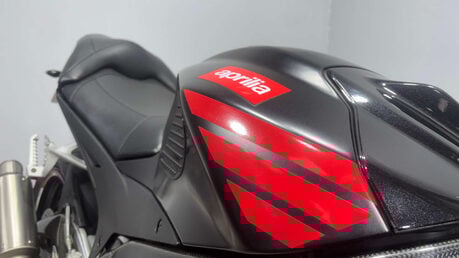 Aprilia Tuono 1000 V4 R 2013 ONLY 10K LOADS OF EXTRAS JUST SERVICED 1000CC V4 28