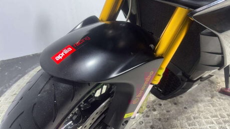 Aprilia Tuono 1000 V4 R 2013 ONLY 10K LOADS OF EXTRAS JUST SERVICED 1000CC V4 13