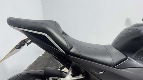 Aprilia Tuono 1000 V4 R 2013 ONLY 10K LOADS OF EXTRAS JUST SERVICED 1000CC V4 48
