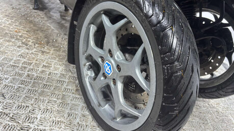 Piaggio MP3 LT 2016 34K NEW MOT SERVICED 3 WHEELER CAR LICENCE 500CC 29