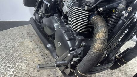 Triumph Speedmaster 865 2015 19K WARRANTY MOT SERVICED CRUISER BOBBER 865CC 36