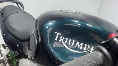 Triumph Sprint 2004 ONLY 13K EYE CATCHING SPORTS TOURING 955CC 9