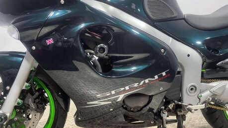 Triumph Sprint 2004 ONLY 13K EYE CATCHING SPORTS TOURING 955CC 13