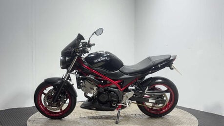 Suzuki SV650 N 2018 LATEST MODEL ONLY 18K A2 BIKE 650CC VTWIN 4