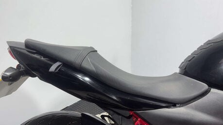 Suzuki SV650 N 2018 LATEST MODEL ONLY 18K A2 BIKE 650CC VTWIN 43