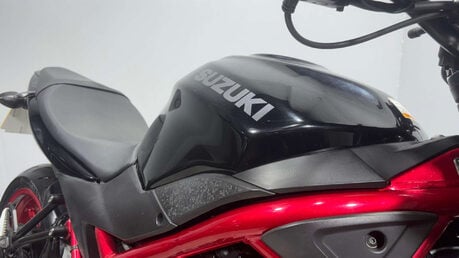 Suzuki SV650 N 2018 LATEST MODEL ONLY 18K A2 BIKE 650CC VTWIN 8