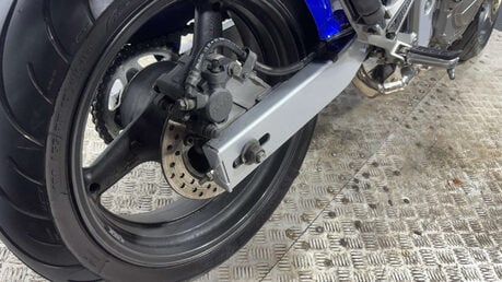 Honda CB 2002 ONLY 16K VERY CLEAN 600CC COMMUTER / FIRST BIG BIKE A2 33