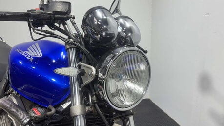 Honda CB 2002 ONLY 16K VERY CLEAN 600CC COMMUTER / FIRST BIG BIKE A2 13