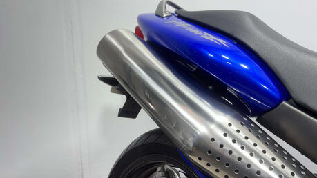 Honda CB 2002 ONLY 16K VERY CLEAN 600CC COMMUTER / FIRST BIG BIKE A2 12