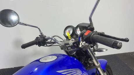 Honda CB 2002 ONLY 16K VERY CLEAN 600CC COMMUTER / FIRST BIG BIKE A2 45