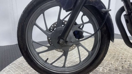 Honda CB GLR125 2015 14K PERFECT LEARNER FIRST BIKE 125CC WARRANTY MOT 17