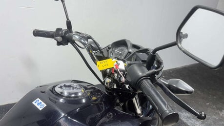 Honda CB GLR125 2015 14K PERFECT LEARNER FIRST BIKE 125CC WARRANTY MOT 40