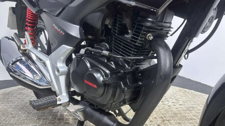 Honda CB GLR125 2015 14K PERFECT LEARNER FIRST BIKE 125CC WARRANTY MOT 29