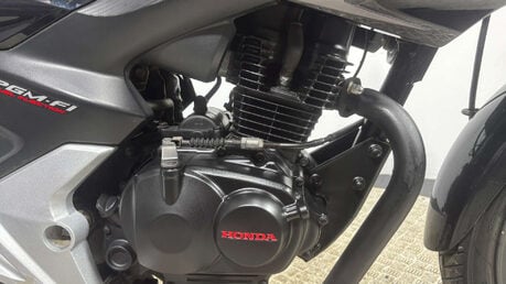 Honda CB GLR125 2015 14K PERFECT LEARNER FIRST BIKE 125CC WARRANTY MOT 13