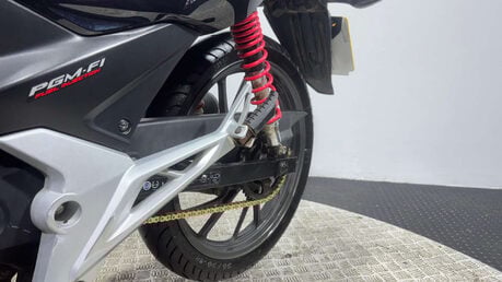 Honda CB GLR125 2015 14K PERFECT LEARNER FIRST BIKE 125CC WARRANTY MOT 19