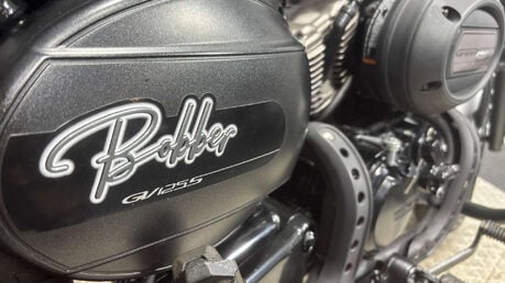 Hyosung GV S AQUILA GV 125 2022 ONLY 432 MILES 1 OWNER CRUISER BIKE 125CC 32