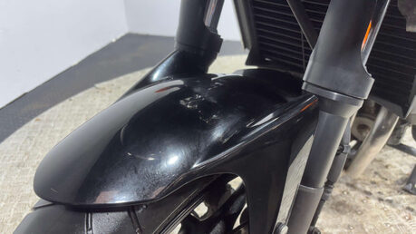 Yamaha FZ 600 S2 2008 ONLY 13K NEW MOT VERY CLEAN 600CC SPORTS TOURER 28