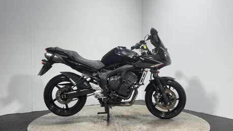 Yamaha FZ 600 S2 2008 ONLY 13K NEW MOT VERY CLEAN 600CC SPORTS TOURER 1