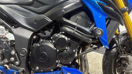 Suzuki GSX-S GSR750 2017 25K NAKED BIKE 750CC MOT WARRANTY 20