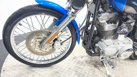 Harley-Davidson Sportster 883 XL53 C CUSTOM 2004 1 OWNER 10K VERY CLEAN CRUISER BIKE 16