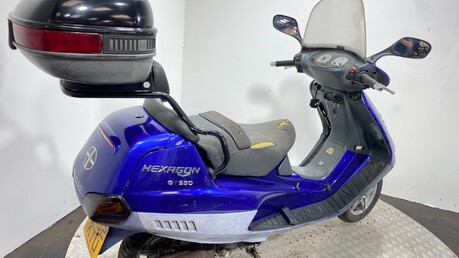 Piaggio Hexagon HEXAGON 250 GT 2002 spares or repair daring project scooter 250cc 2