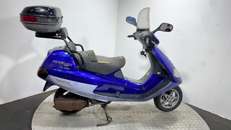 Piaggio Hexagon HEXAGON 250 GT 2002 spares or repair daring project scooter 250cc 1