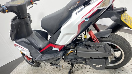 Lexmoto FMR 125 2017 6K RUNNING PROJECT SCOOTER SPARES OR REPAIR 125CC 13