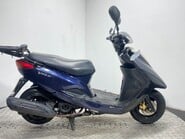 Yamaha XC 125 E VITY 2011 GOOD RUNNING PROJECT BIKE SCOOTER 125CC 20