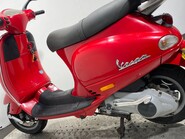 Piaggio Vespa ET4 125 4T NON RUNNING PROJECT SCOOTER BIKE 125CC 11