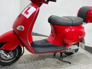 Piaggio Vespa ET4 125 4T NON RUNNING PROJECT SCOOTER BIKE 125CC 13