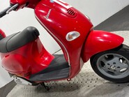 Piaggio Vespa ET4 125 4T NON RUNNING PROJECT SCOOTER BIKE 125CC 20