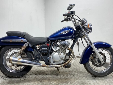 Suzuki GZ 125 K3 MARAUDER 2003 NON RUNNING PROJECT CRUISER BIKE 125CC