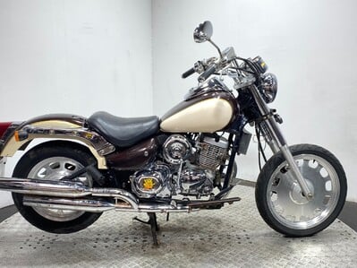 Daelim Daystar 125 2005 RUNNING CRUISER PROJECT BIKE SPARES OR REPAIR 125CC