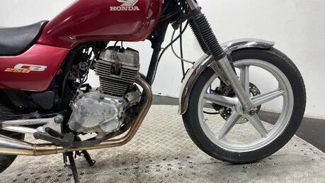 Honda CB 250 2001 LONG MOT GOOD RUNNING PROJECT BIKE 250CC 4