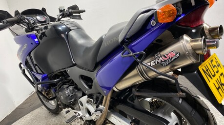 Honda XL 1000 VARADERO 2004 MK2 NON RUNNING PROJECT BIKE 1000CC TOURER 12