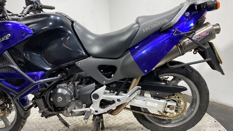 Honda XL 1000 VARADERO 2004 MK2 NON RUNNING PROJECT BIKE 1000CC TOURER 16