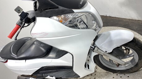 Honda Fes 125 2014 SILVERWING MAXI SCOOTER RUNNING PROJECT BIKE 125CC 5