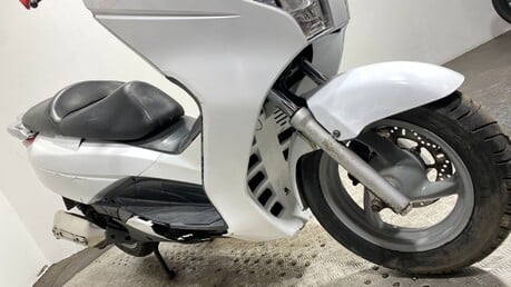 Honda Fes 125 2014 SILVERWING MAXI SCOOTER RUNNING PROJECT BIKE 125CC 18