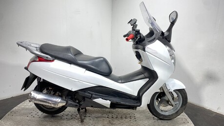 Honda Fes 125 2014 SILVERWING MAXI SCOOTER RUNNING PROJECT BIKE 125CC 20