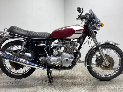 Triumph Trident T160 1976 GOOD RUNNING PROJECT BIKE CLASSIC TRIPLE