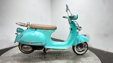 Ajs MODENA 125 2016 6K NON RUNNING CUSTOM PROJECT SCOOTER 125CC 1