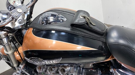 Honda F6 C VALKYRIE 2000 NEW MOT 6 CYLINDER NEW MOT FULL LOADED CRUISER 17