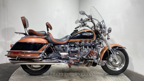 Honda F6 C VALKYRIE 2000 NEW MOT 6 CYLINDER NEW MOT FULL LOADED CRUISER 1