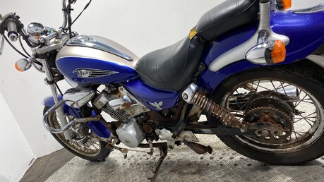 SYM Husky 125 2004 NON RUNNING PROJECT BIKE SPARES OR REPAIR 125CC 11