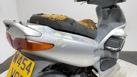 Gilera Runner 180 SP 2000 2 STROKE ORIGINAL NON RUNNING RARE PROJECT SCOOTER 180CC 3
