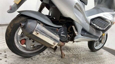 Gilera Runner 180 SP 2000 2 STROKE ORIGINAL NON RUNNING RARE PROJECT SCOOTER 180CC 4